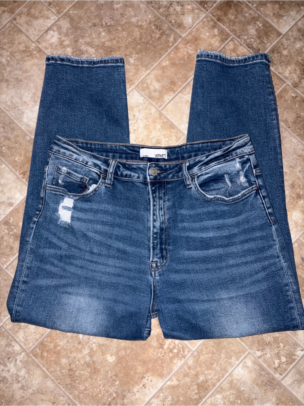 Vervet by Flying Monkey Women's Straight Leg Jeans in Medium Blue